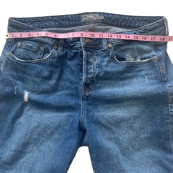 Torrid High Rise Straight Leg Short Jeans - Picture 8 of 9